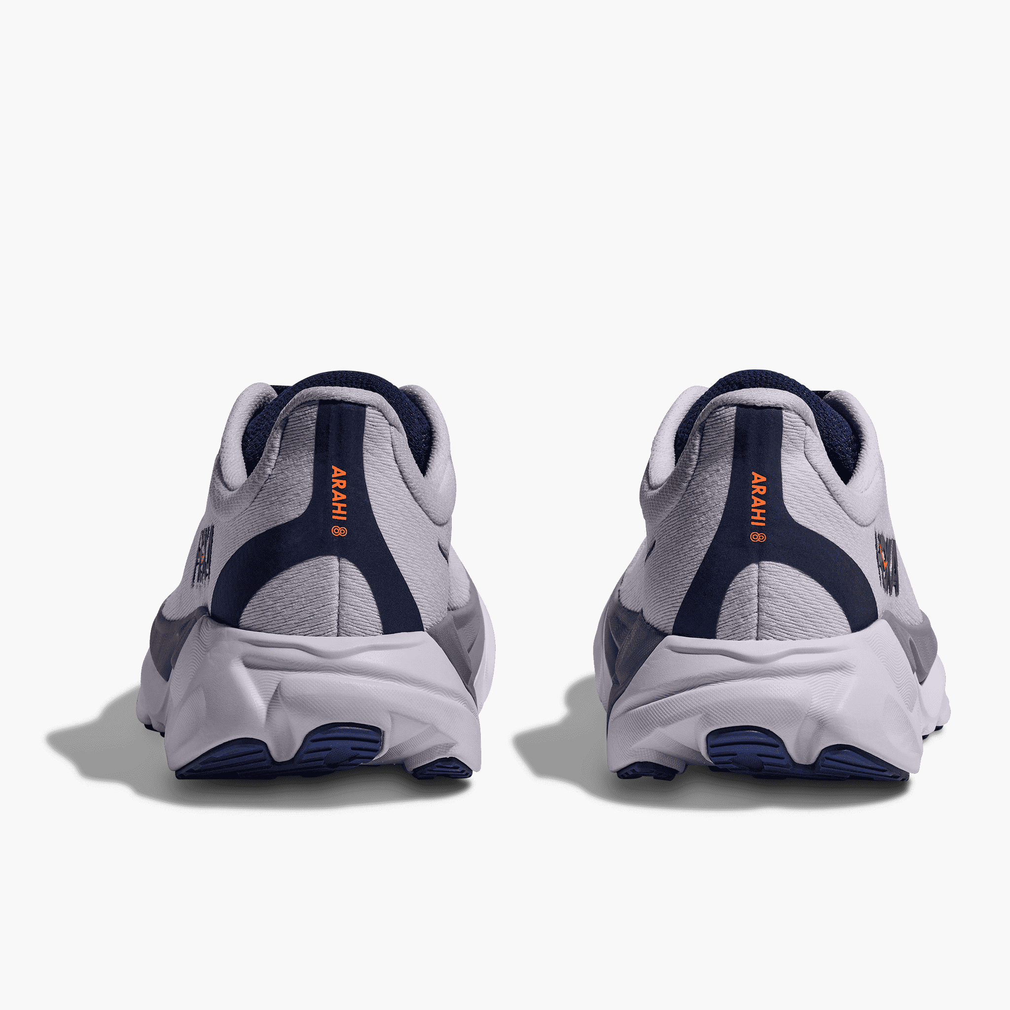 Heel angle shot of Women's Arahi 8 in Starlight Glow  /  Midnight Blue