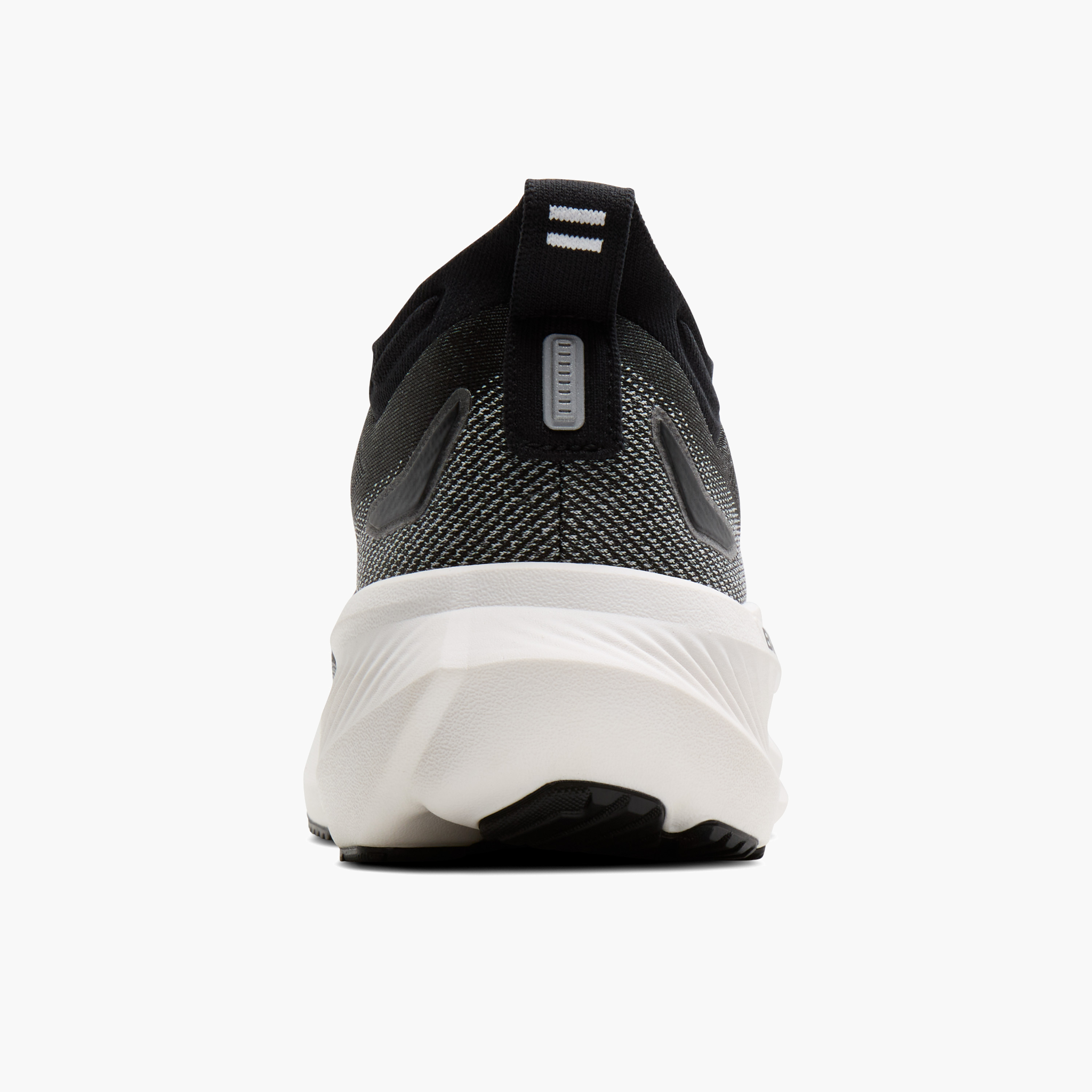 Heel angle shot of Women's Glycerin 23 in Black / Grey / White