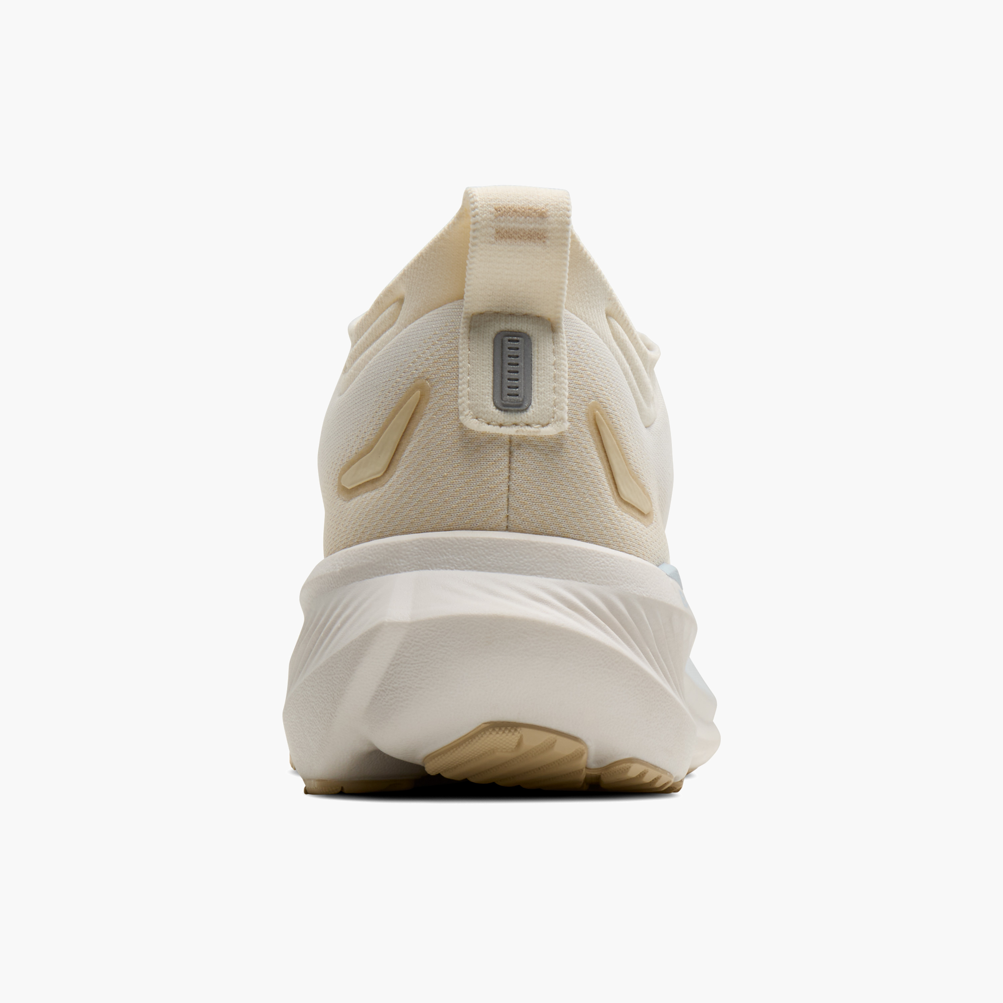 Heel angle shot of Women's Glycerin 23 in Coconut / Sand / Skyway