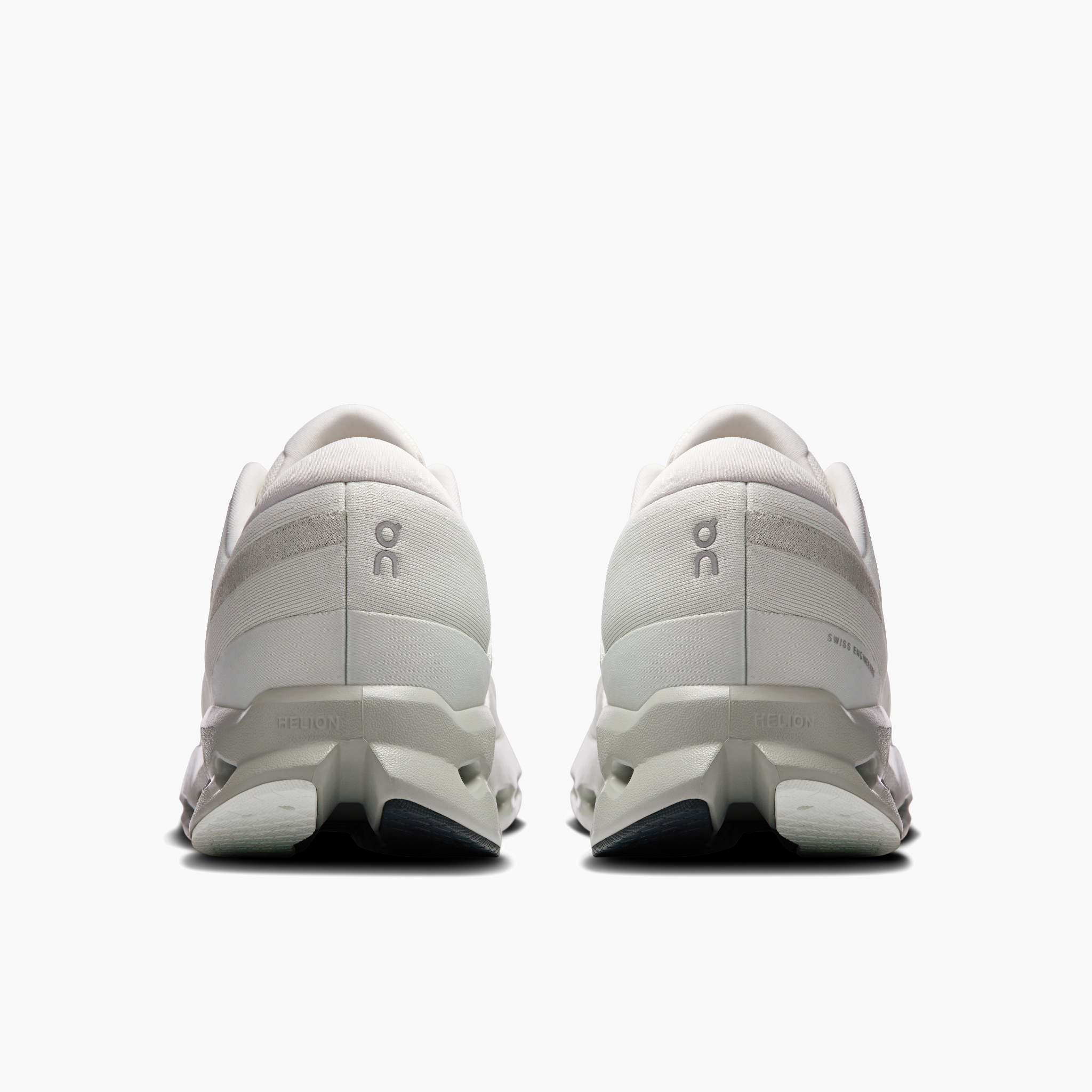 Heel angle shot of Men's Cloudsurfer 2 in Ivory | Iceberg