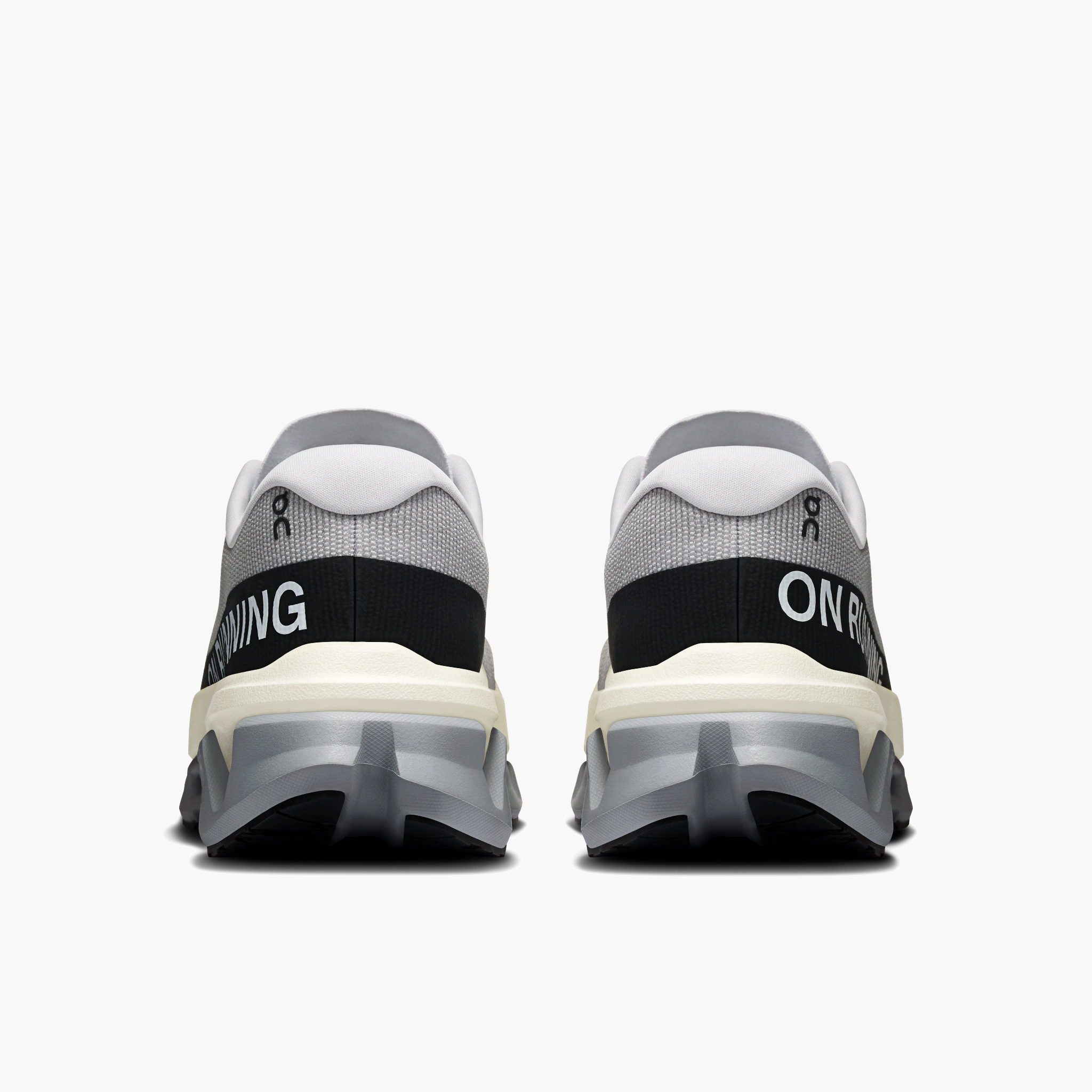 Heel angle shot of Men's Cloudmonster 3 Hyper in Glacier | Black
