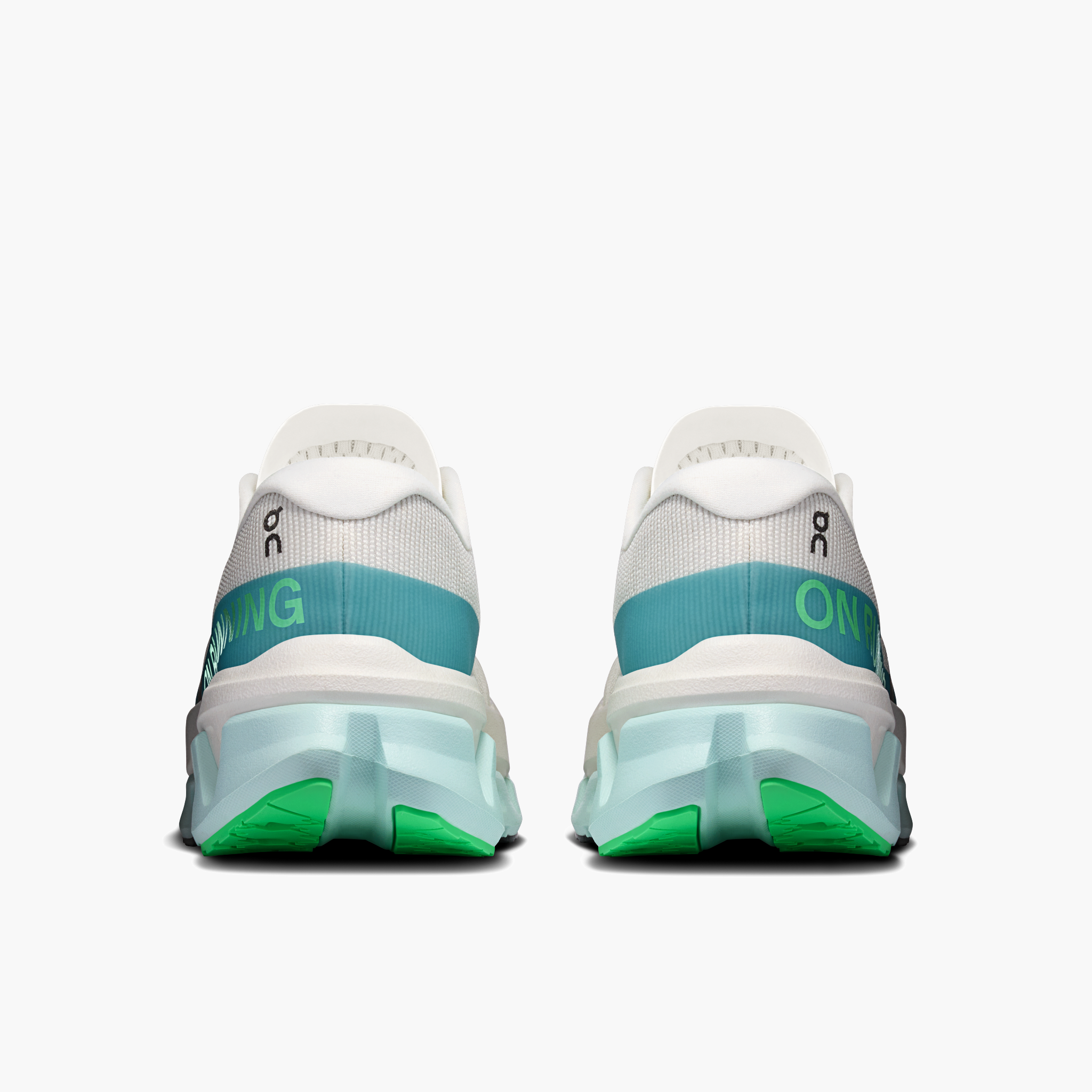 Heel angle shot of Men's Cloudmonster 3 Hyper in Ivory | Flurry