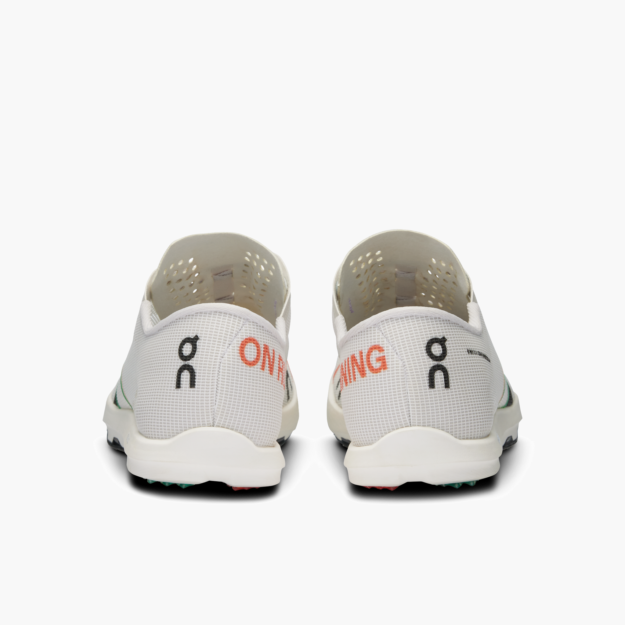 Heel angle shot of Womens Cloudspike XC in Frost / White