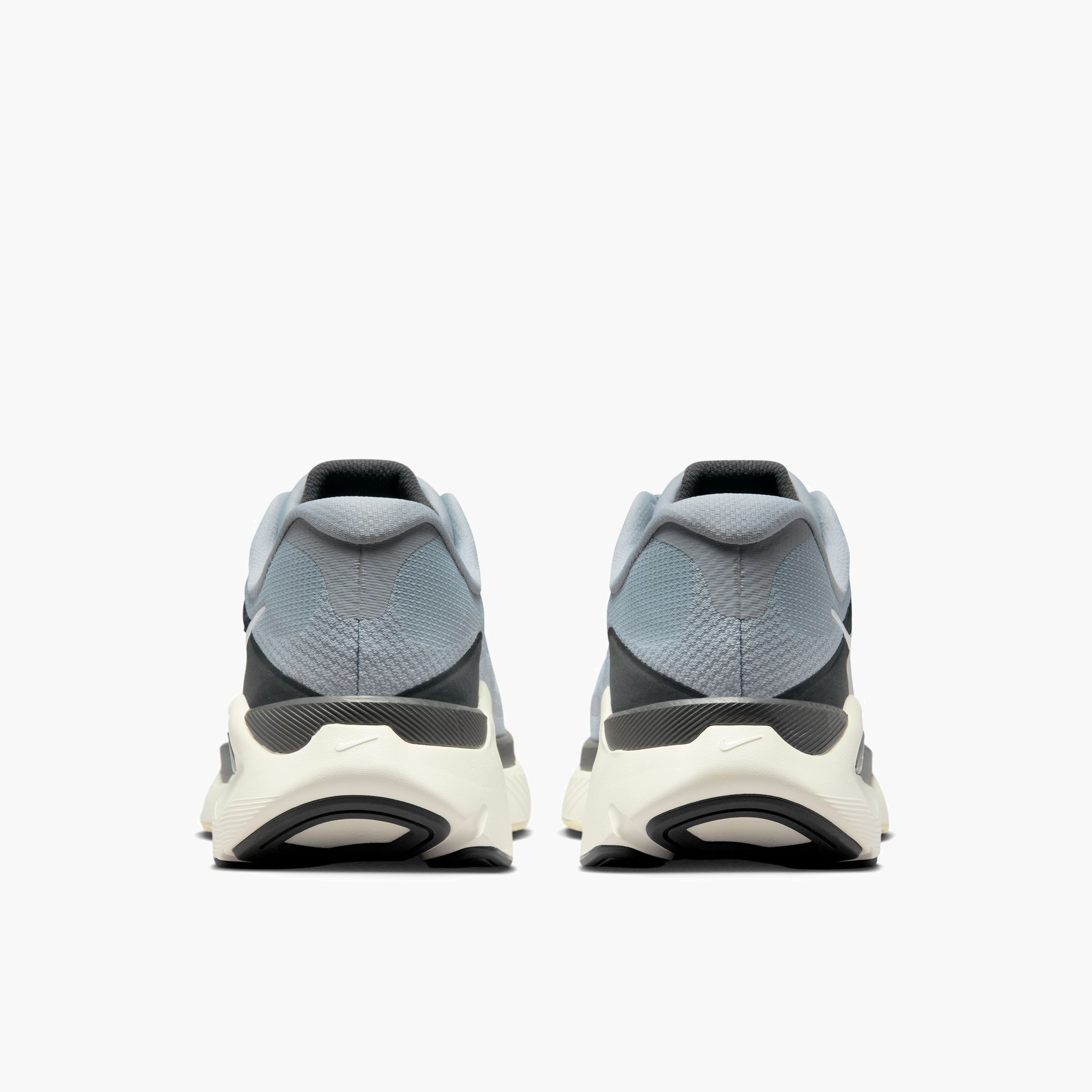 Heel angle shot of Men's Structure Plus in Wolf Grey / Summit White-Anthracite-Sail