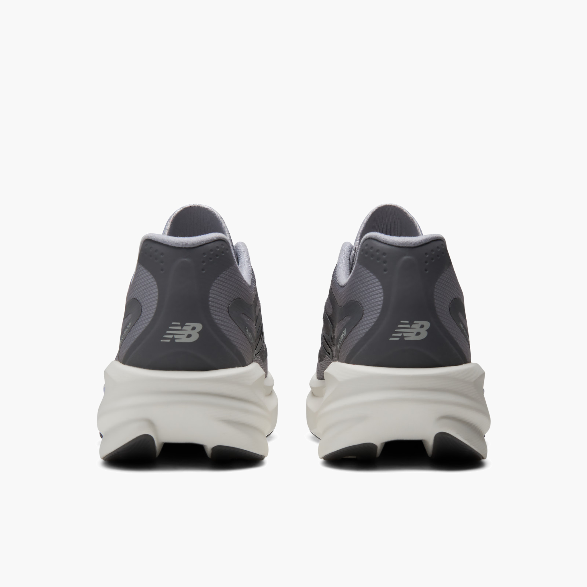 Heel angle shot of Men's Supercomp Rebel v1 in Digitalmist / Greymatter