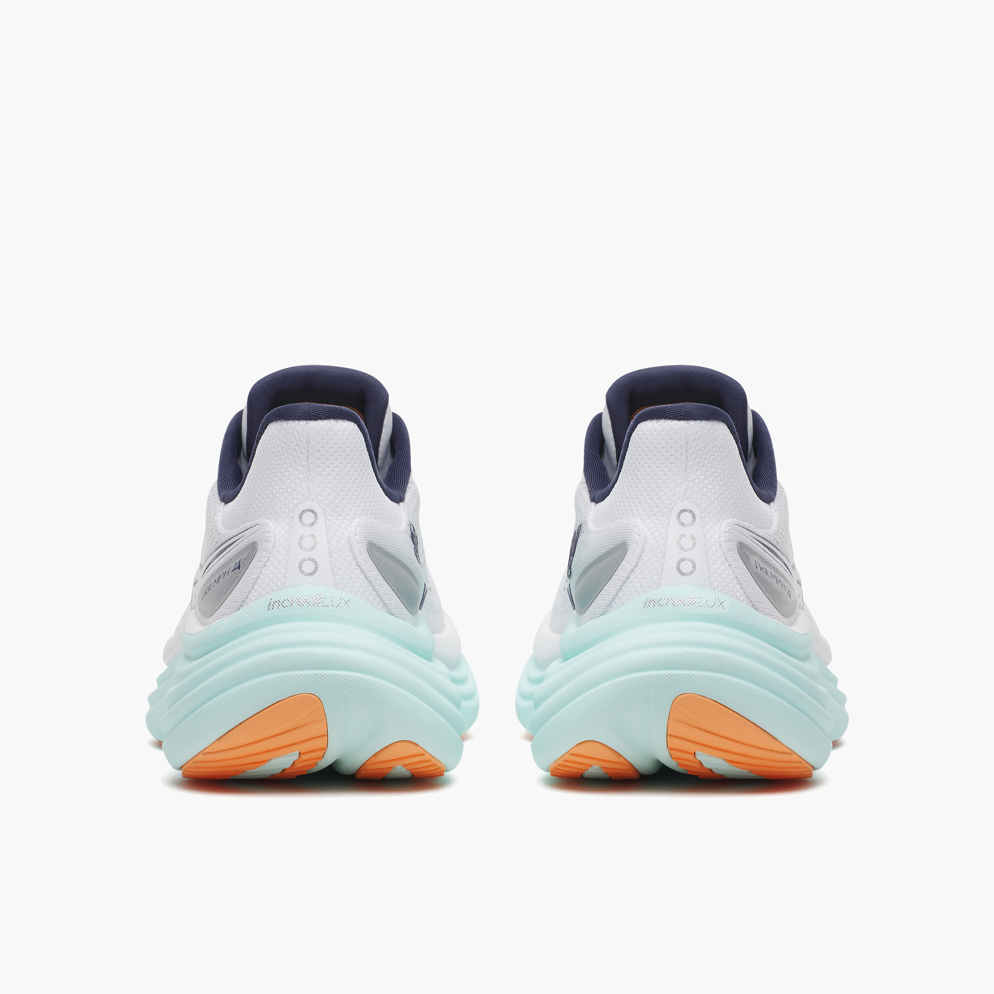 Heel angle shot of Women's Triumph 24 in White / Spa