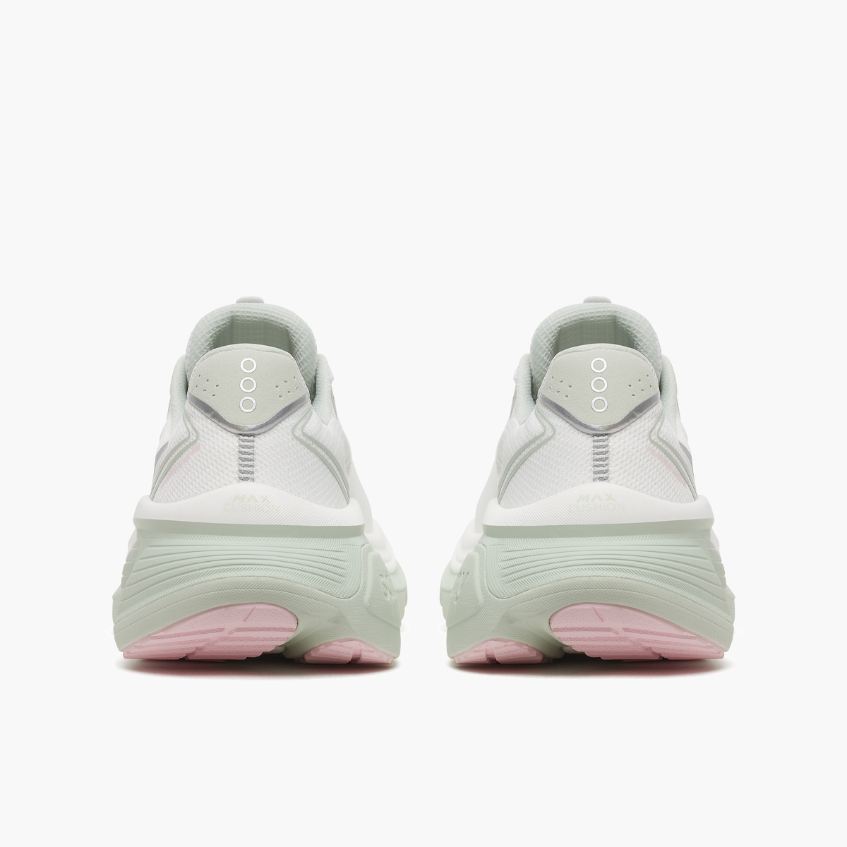 Heel angle shot of Women's Hurricane 26 in White / Cast