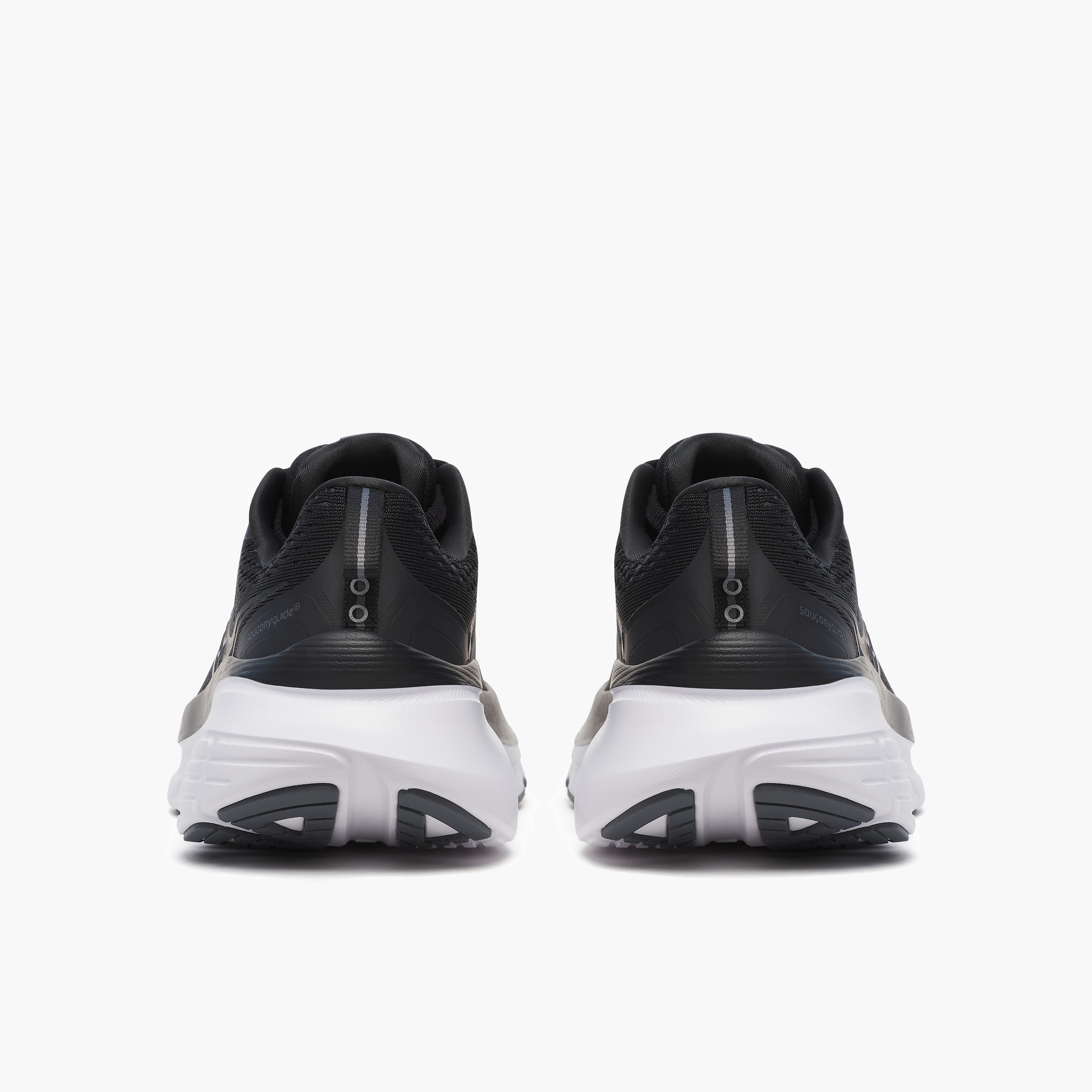 Heel angle shot of Women's Guide 18 in Black/white
