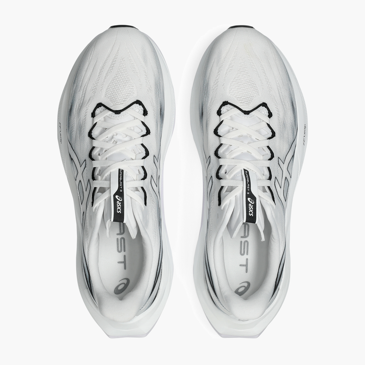 Overhead angle shot of All Gender Superblast 3 in White / Black