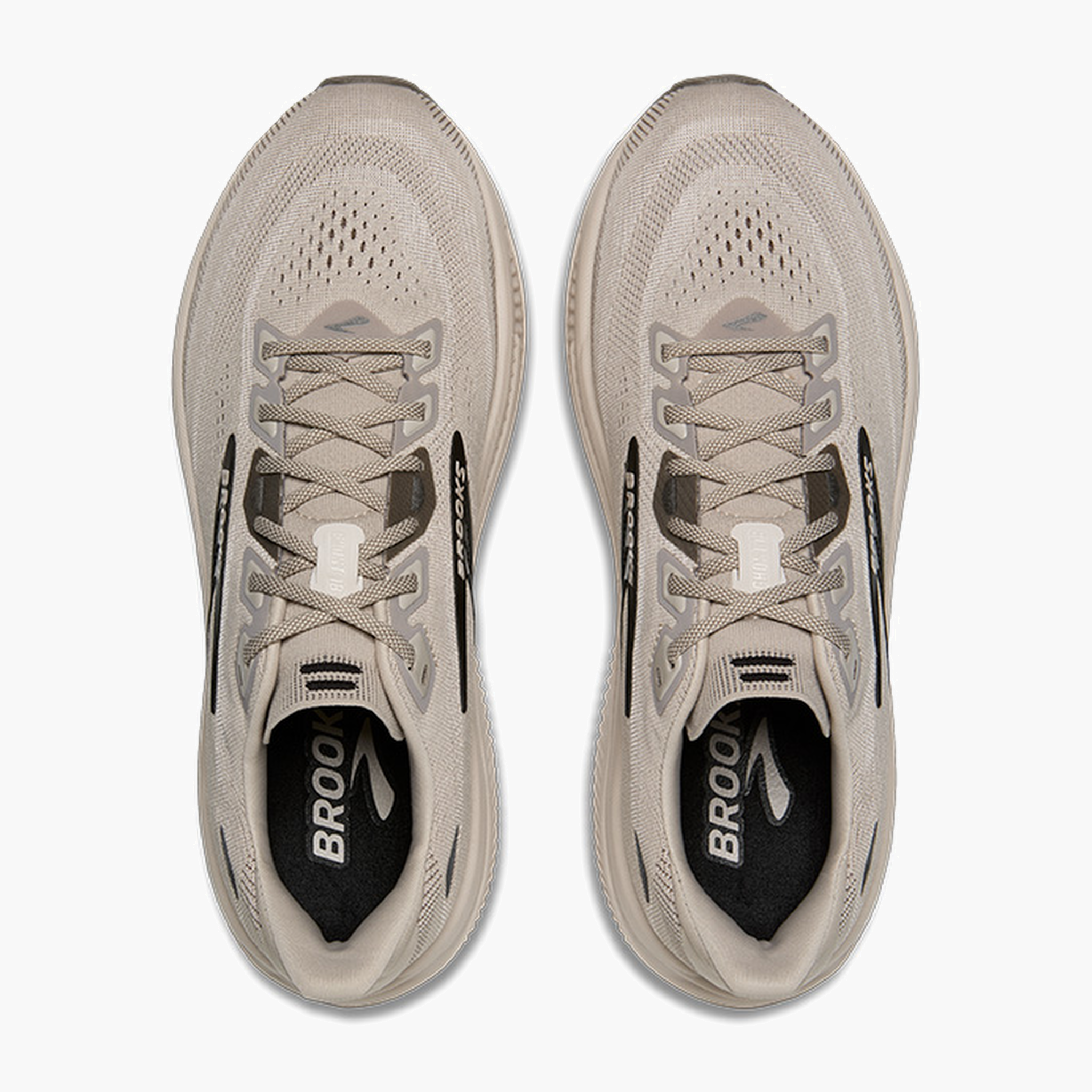 Overhead angle shot of Men's Ghost 18 in Chateau / Black / Morel