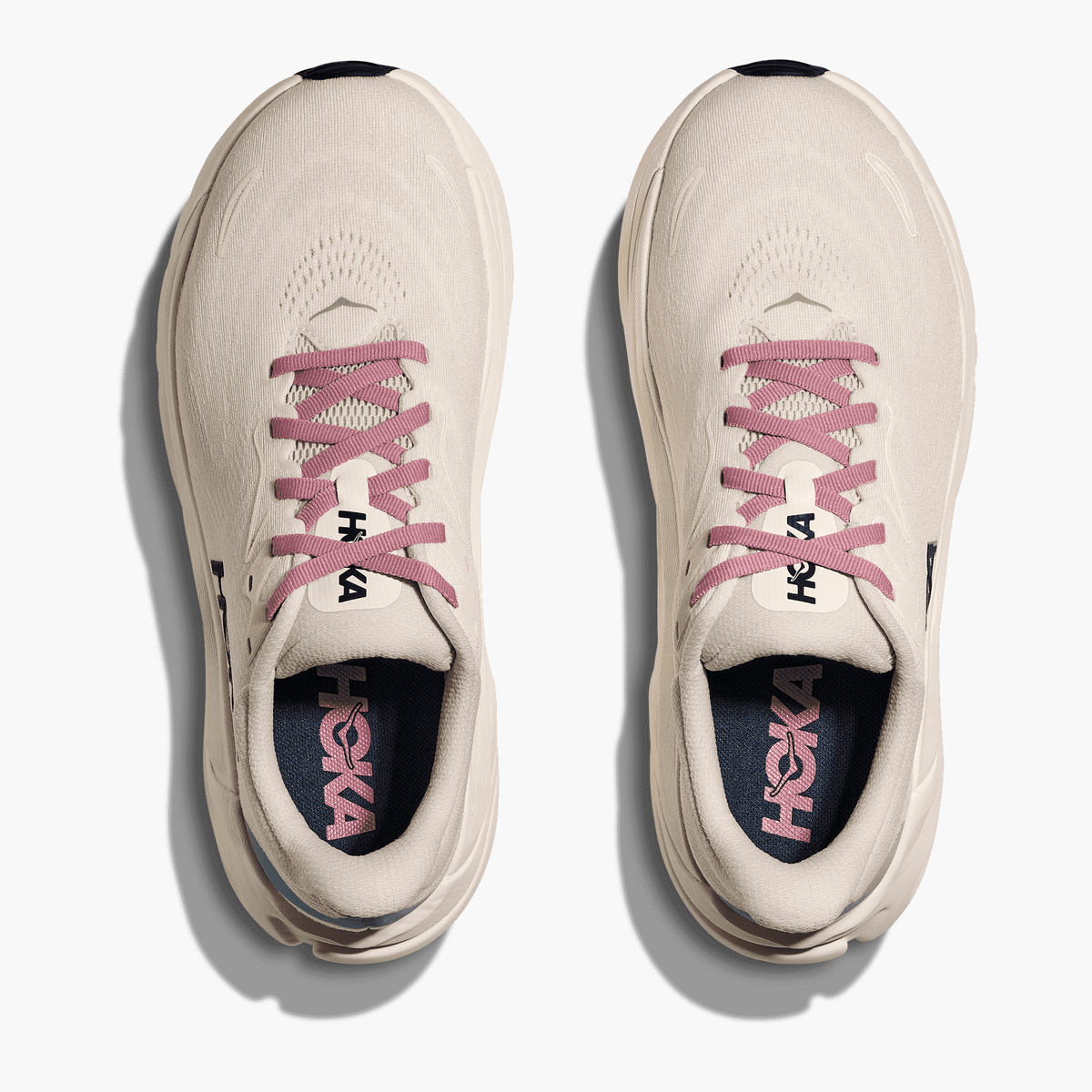 Overhead angle shot of Women's Arahi 8 in Rose Cream  /  Alabaster
