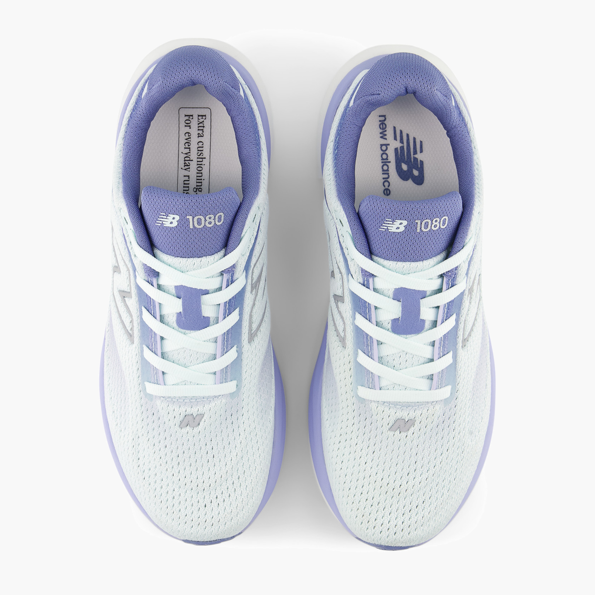 Overhead angle shot of Women's 1080 v15 in Glintblue / Silvermetallic / Fairweatherblue