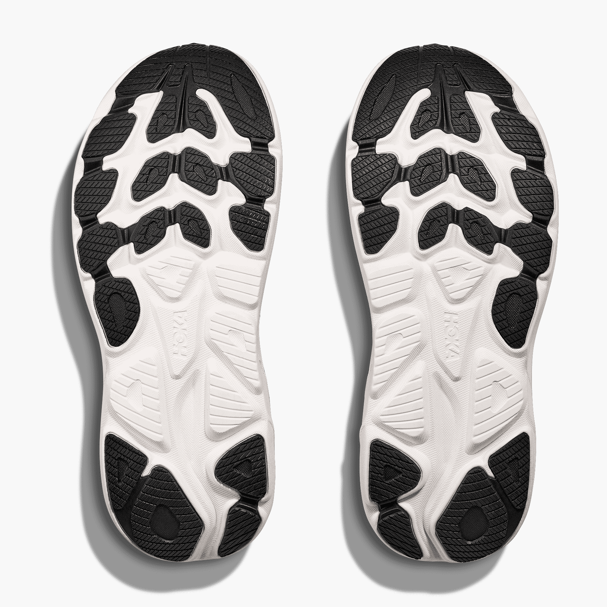 Sole angle shot of Women's Clifton 10 in Black / White