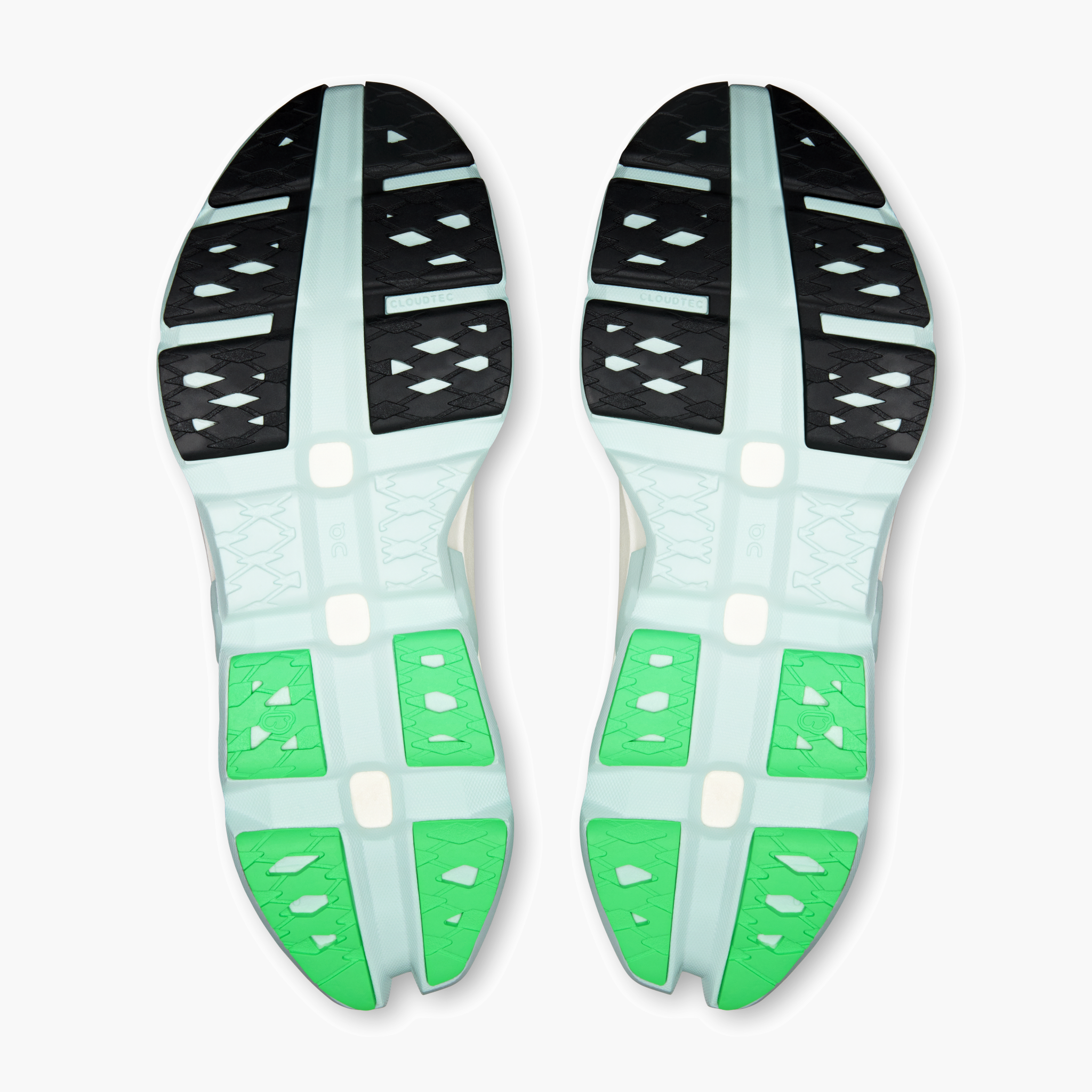 Sole angle shot of Men's Cloudmonster 3 Hyper in Ivory | Flurry
