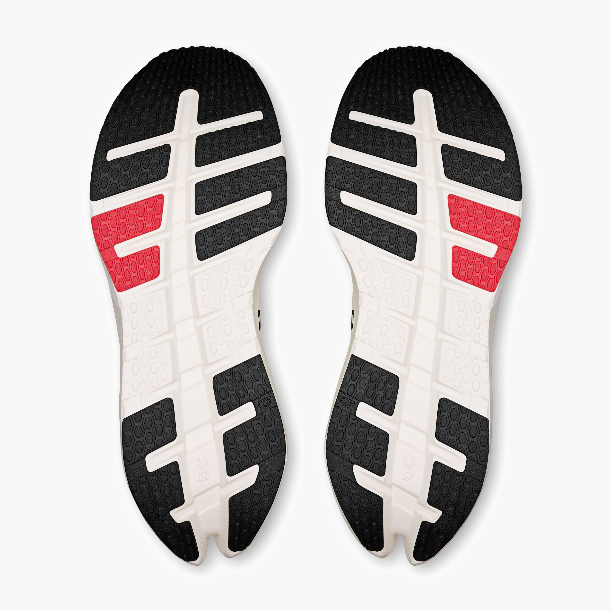 Sole angle shot of Men's Cloudrunner 3 in Ivory | Robin