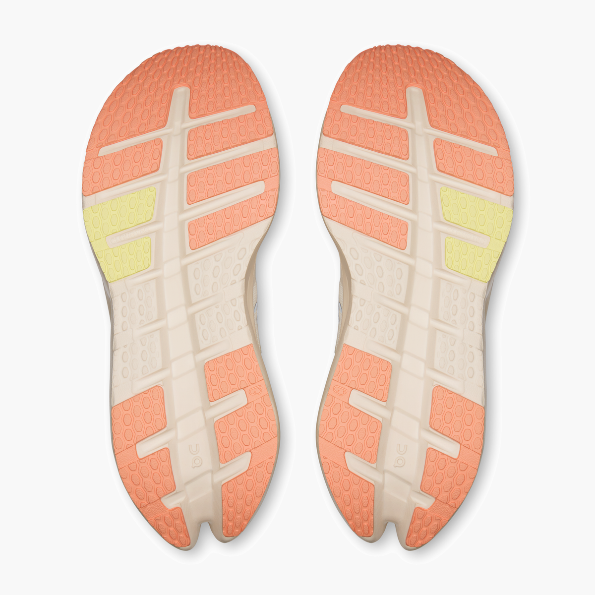 Sole angle shot of Women's Cloudrunner 3 in Ivory | Dew