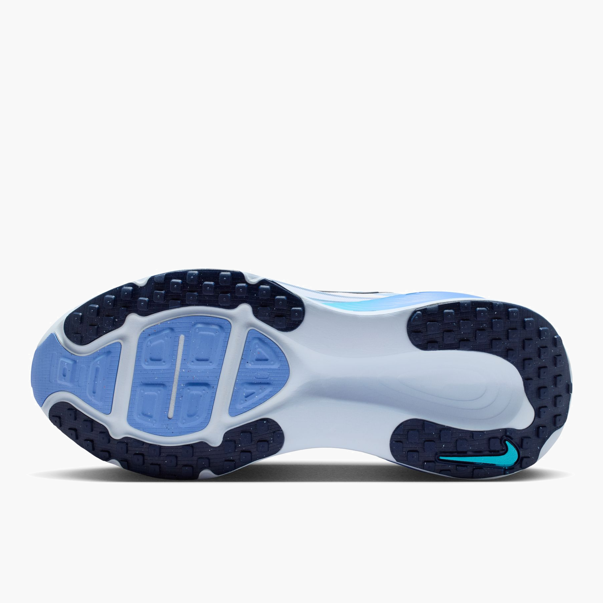 Sole angle shot of Women's Vomero 18 in White / Midnight Navy-Blue Fury