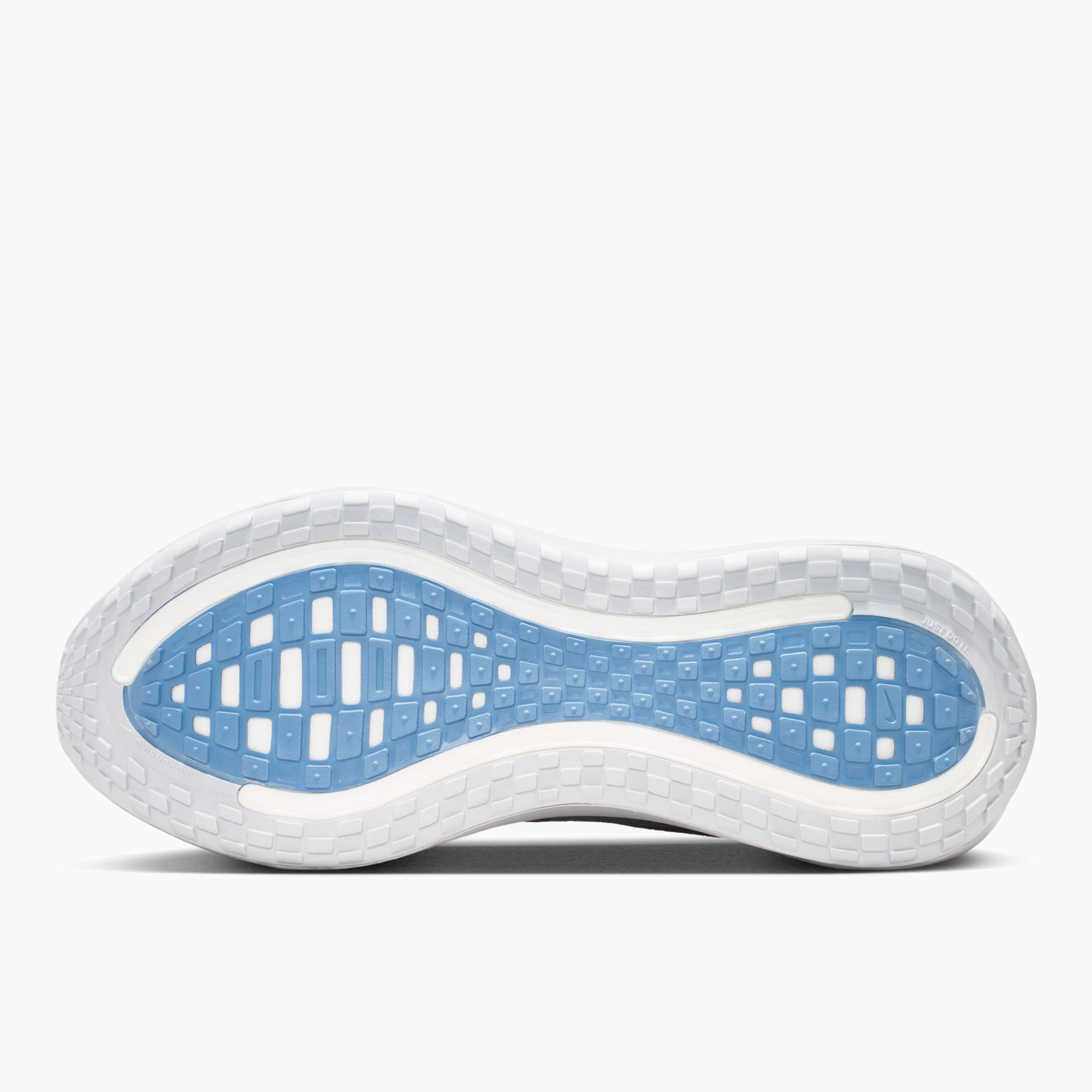 Sole angle shot of Men's Vomero Plus in Off White / Obsidian-Grey Fog-Thunderstorm