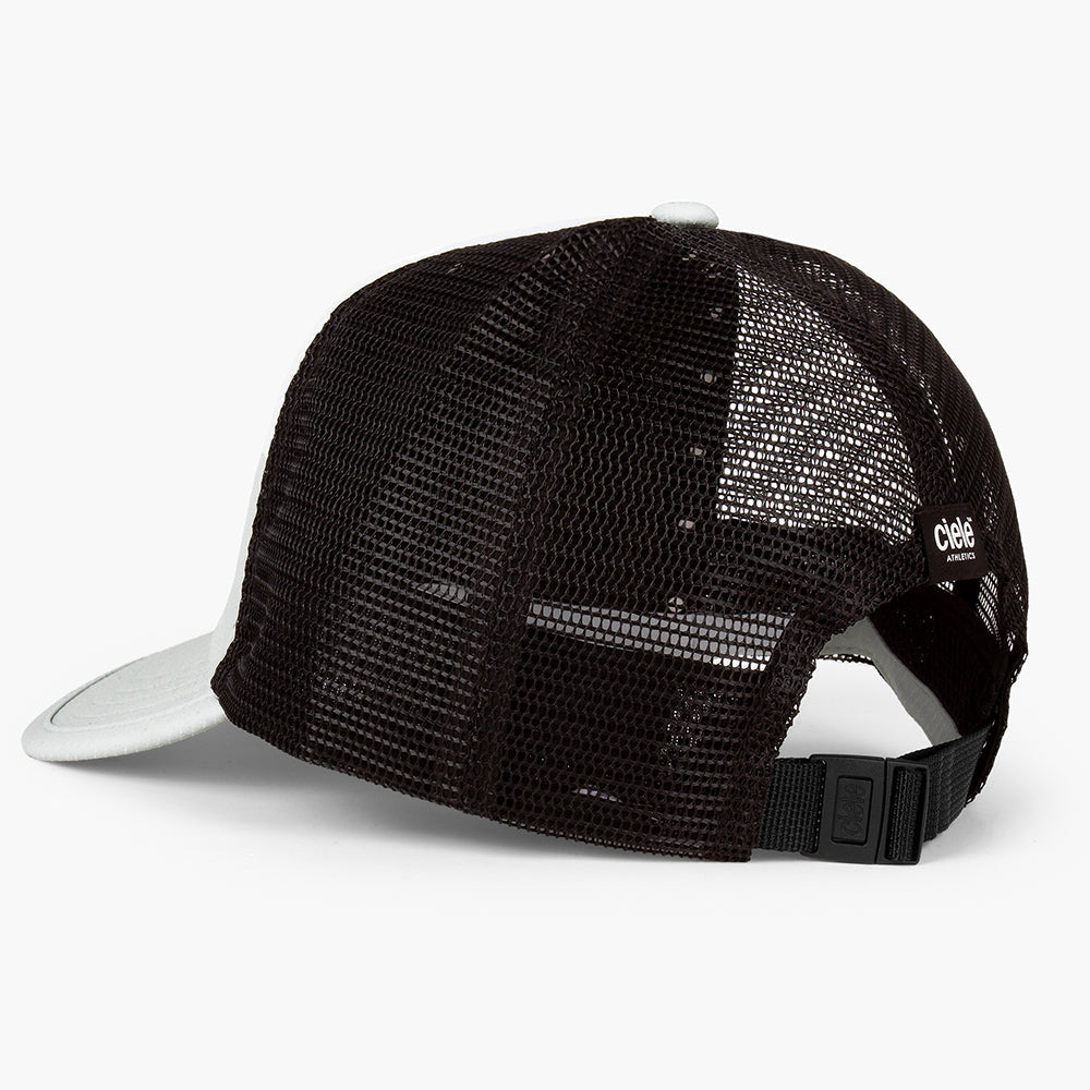 TRLCap SC - Field - Iconic Bar — Flatlay 5 [U-2-CA-0268-GR003.M/L]