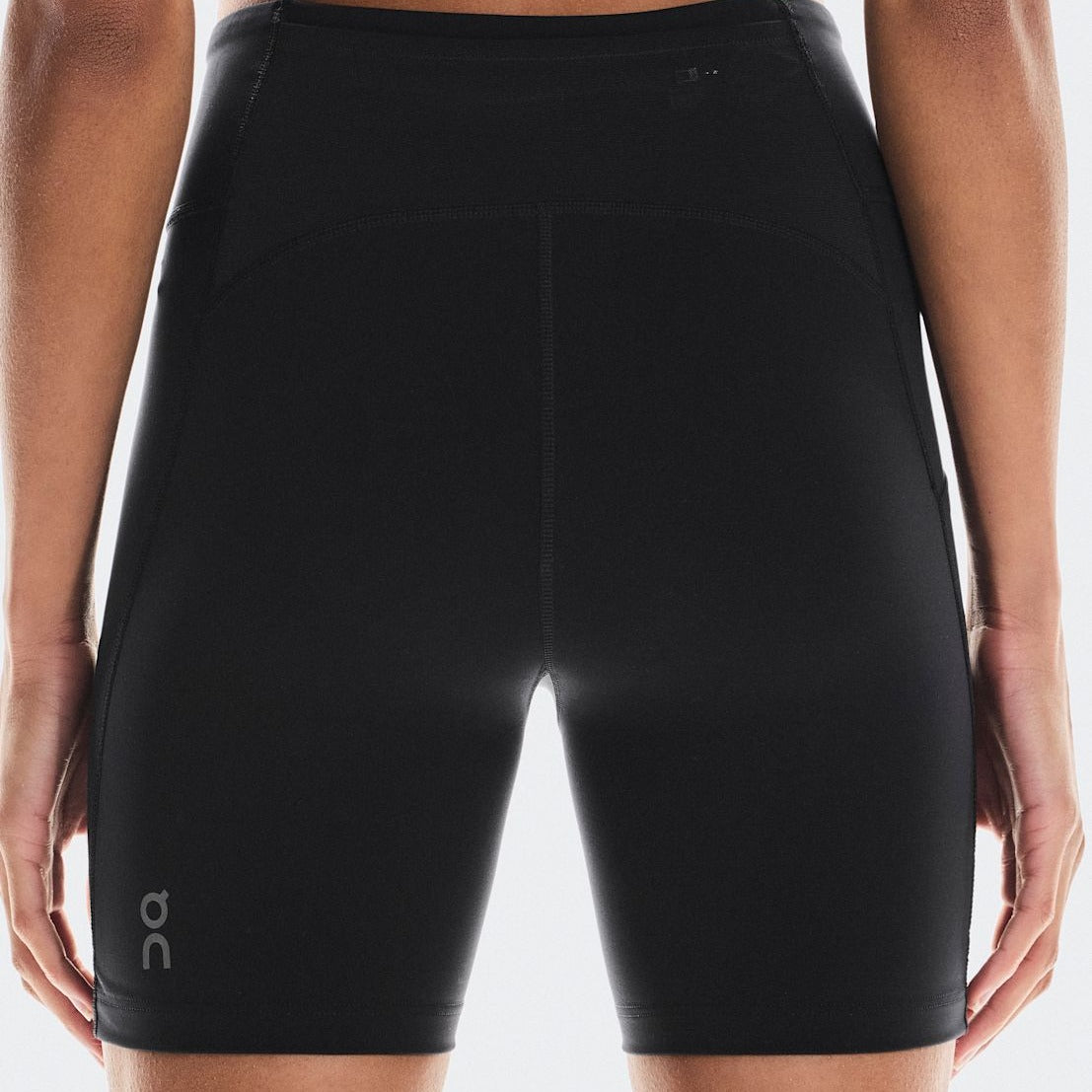 Back and side pockets on the On Women's Performance Short Tight