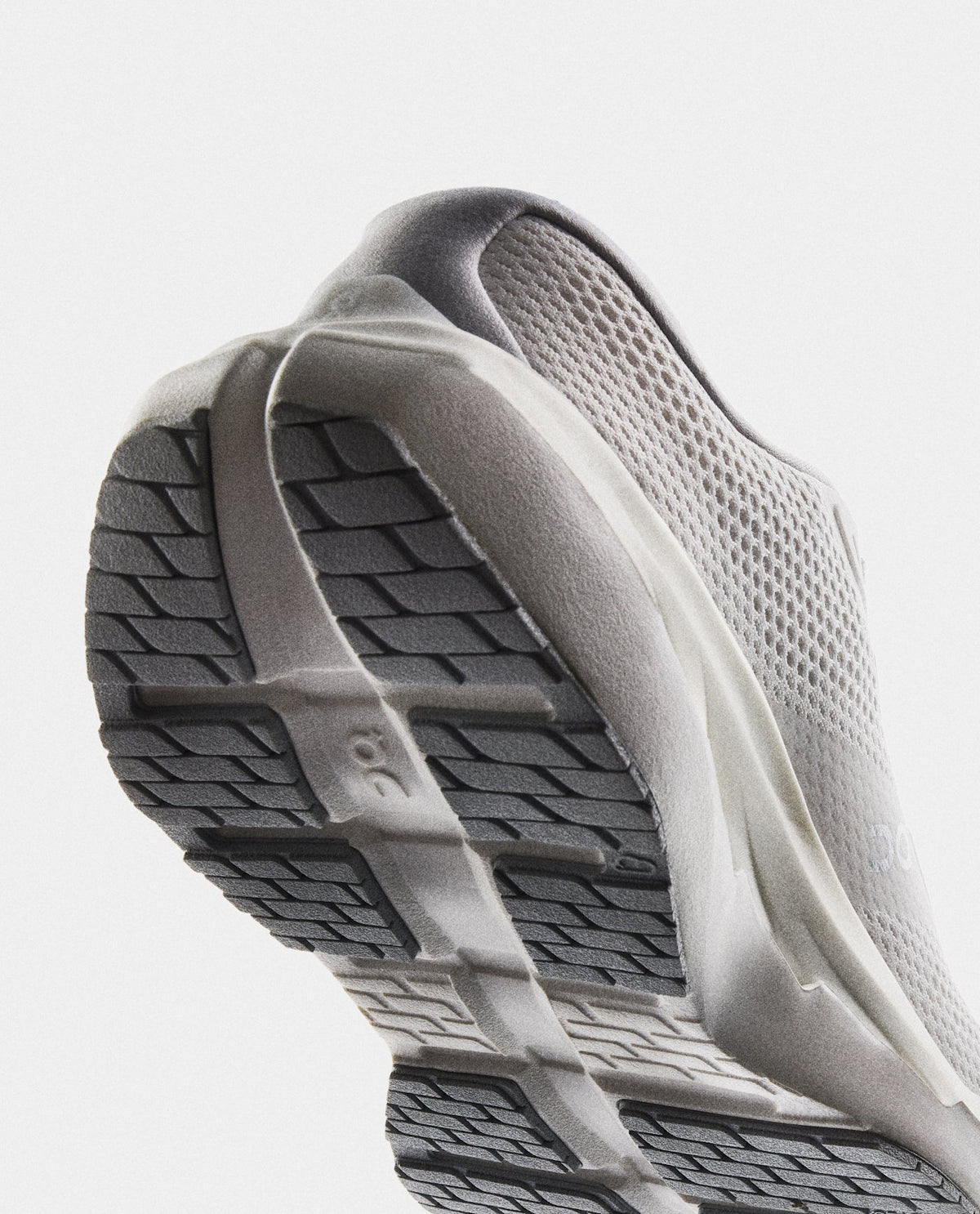 Cloudrunner 3 Max — feel-good runs