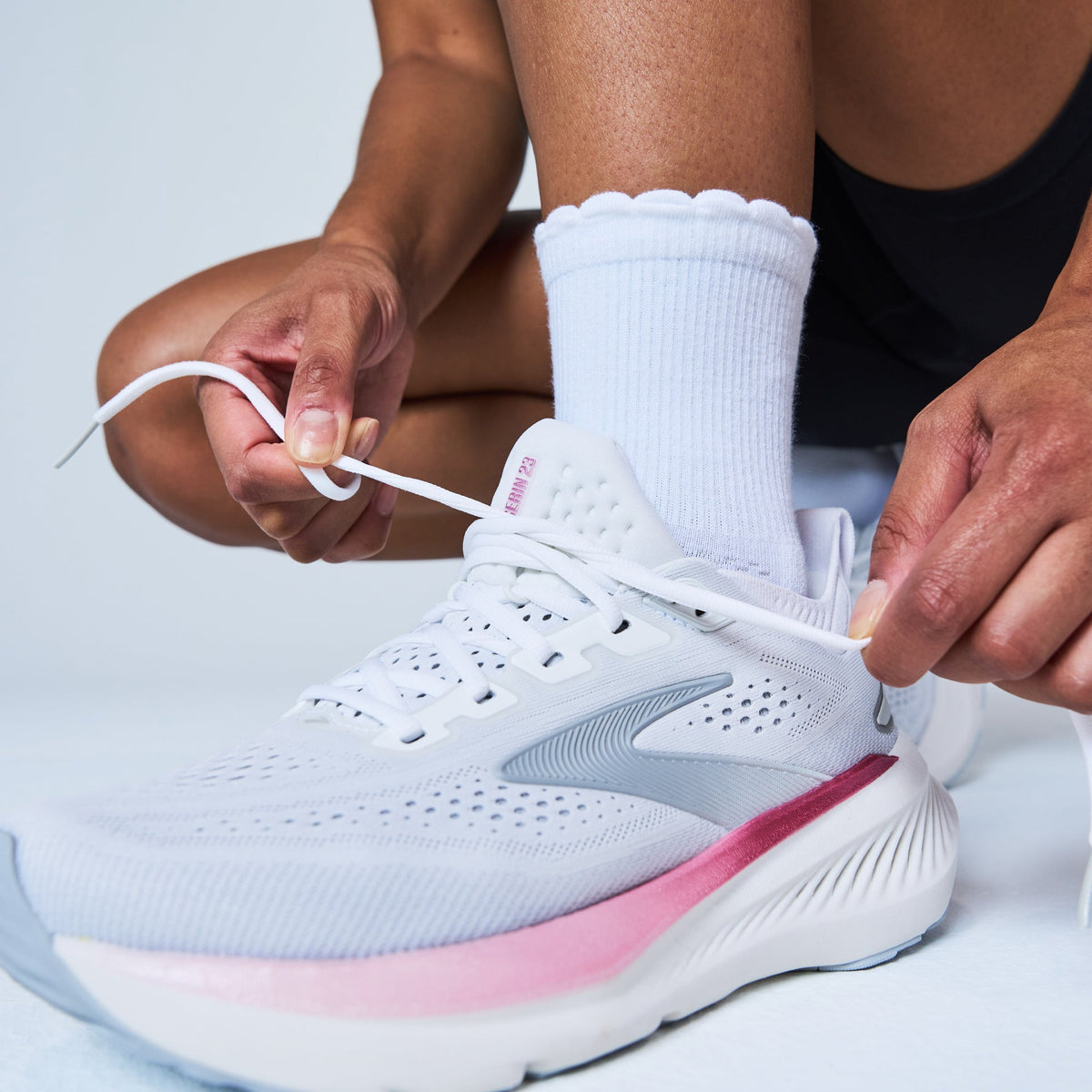 High Performance Max Cushion Quarter Tall Scallop Sock — on-body source 4 [FA40552070]