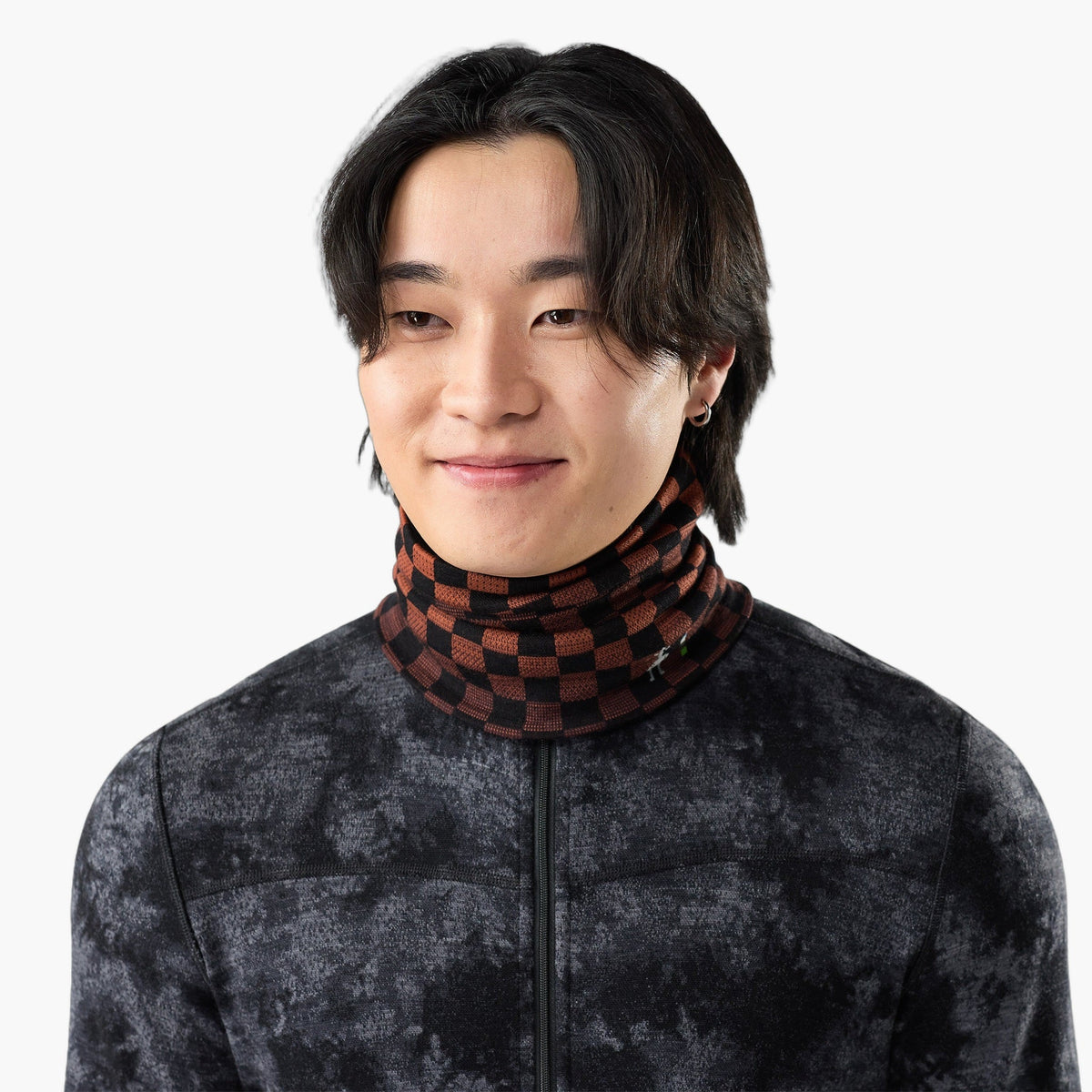 Thermal Merino Reversible Neck Gaiter — on-body source 4 [SW017071-R33]