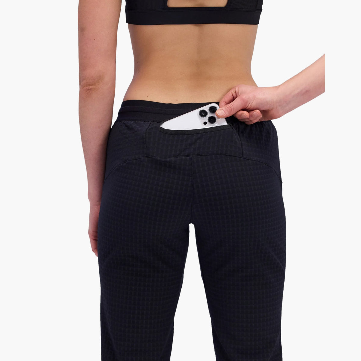 Women's Superwarm Run Pant — on-body source 5 [WBLGP003WI25BB.S]