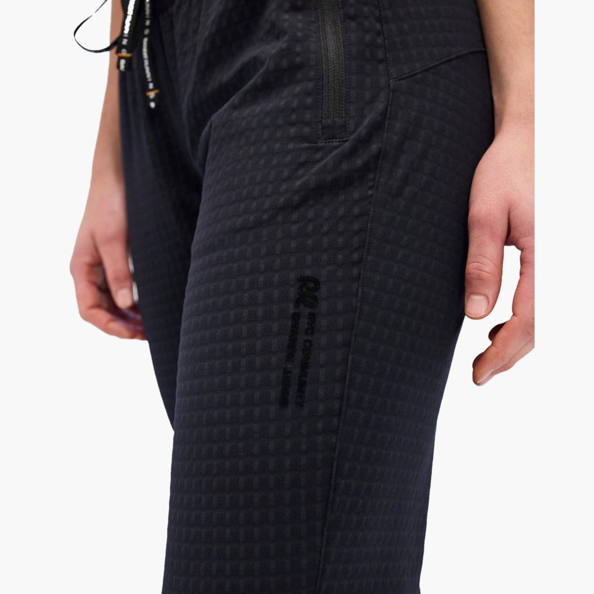 Women's Superwarm Run Pant — on-body source 6 [WBLGP003WI25BB.S]