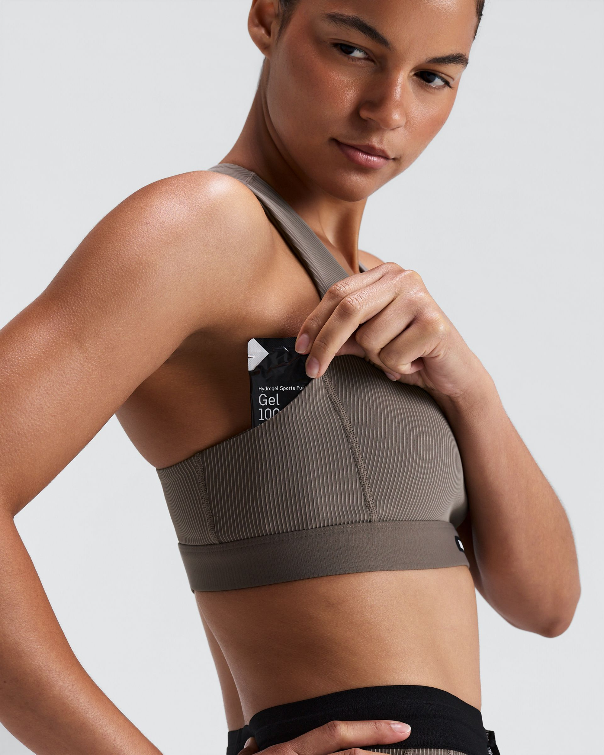Women's Striped Cadence Scoop Neck T-Back Run Bra — Anti-Chafing